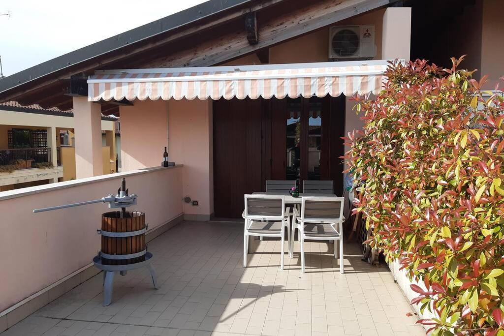 Il Torchio Rooftop Apartment With Wide Terrace Σιρμιόνε Εξωτερικό φωτογραφία